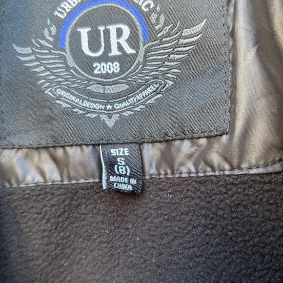 Urban Republic Boys’ Hooded Puffer Jacket – Size 7/8 - Picture 3 of 10